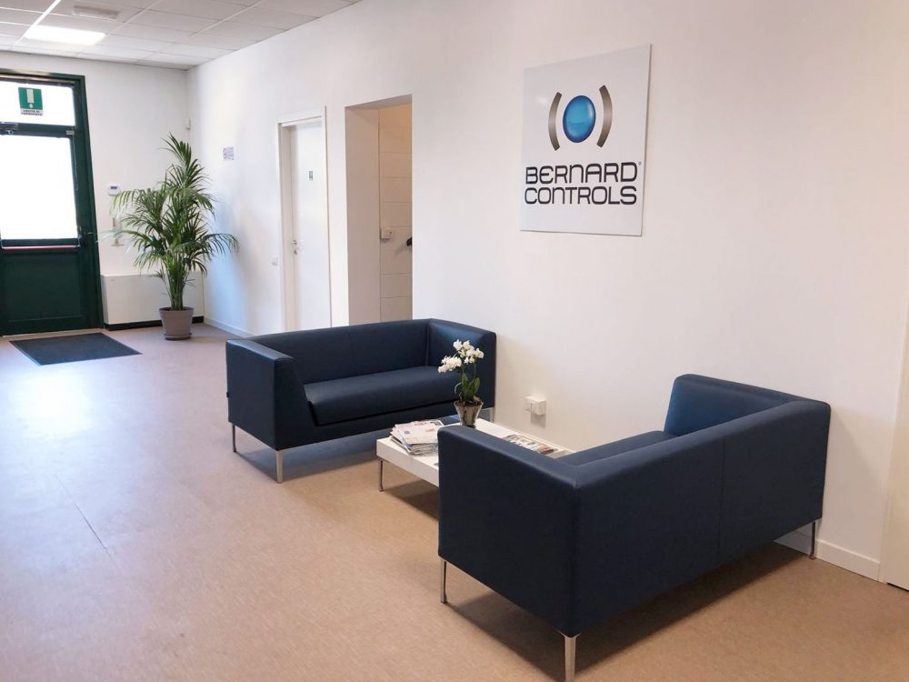 2arredamento-per-ufficio-milano8 Mobili per ufficio Bernard control