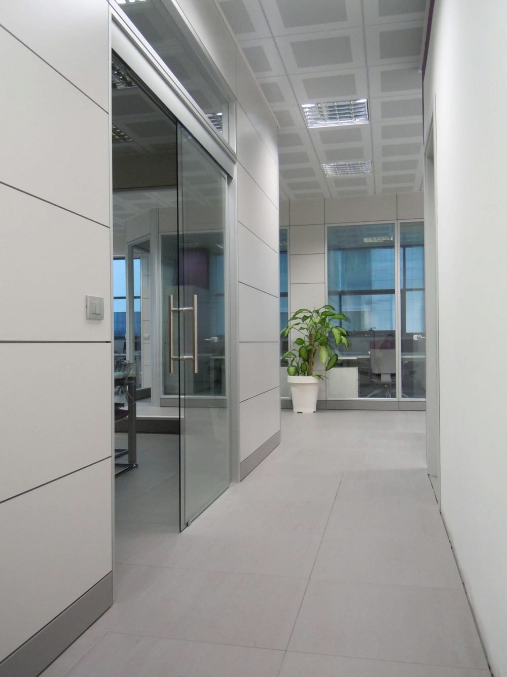 Immagine 001 contract ufficio