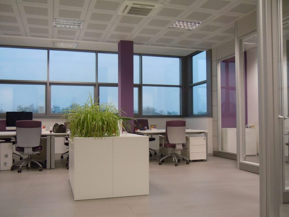 Immagine 018 contract ufficio