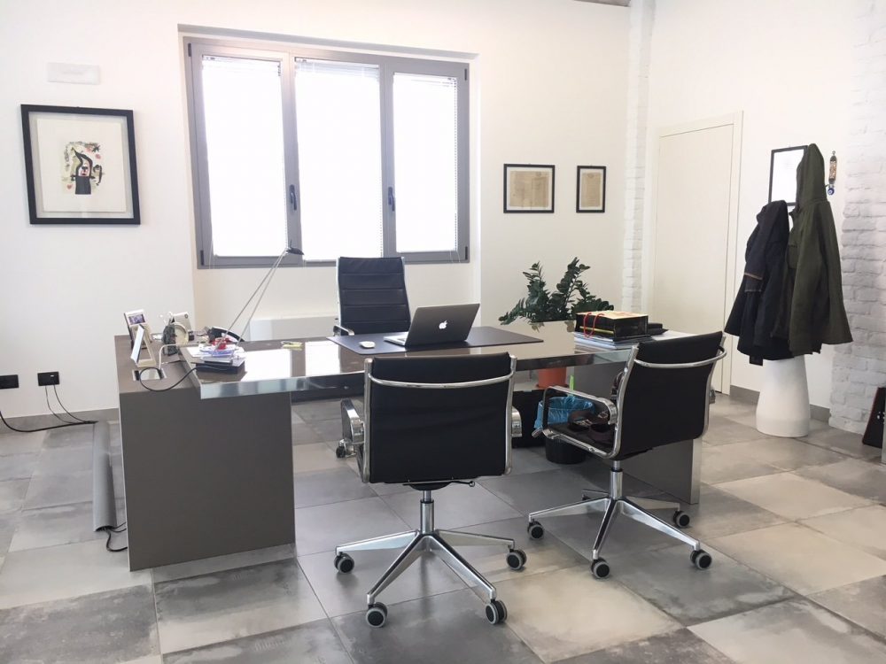 TPOLE 02 mobili per ufficio