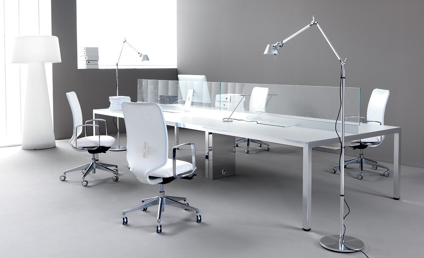 Design essenziale Arredo ufficio moderno MIRROR